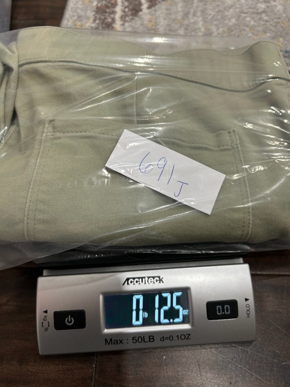 Coral Bay Petite Olive Green Stretch Bermuda Shorts SZ 16P Earth Tones Gorpcore - Picture 9 of 9